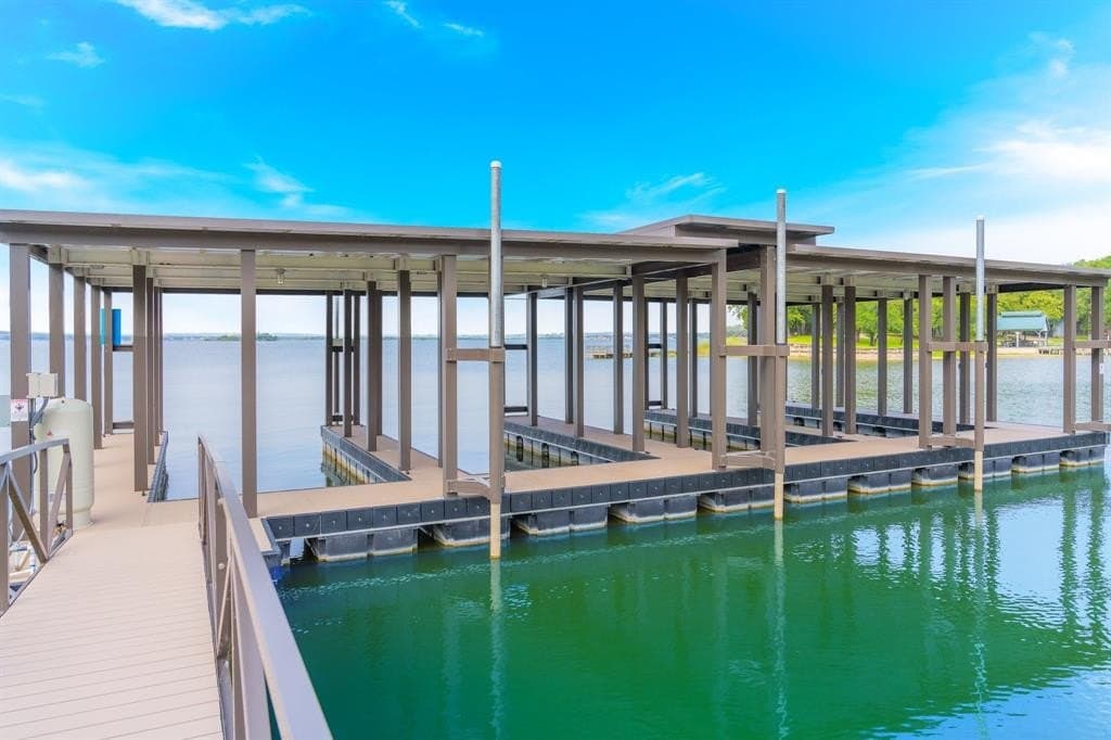 5.77 acres in Tarrant County gallery image 4