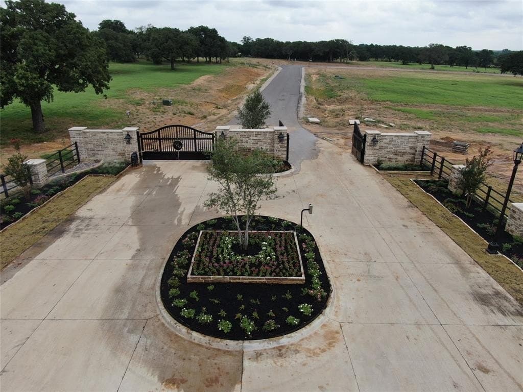 1.13 acres in Tarrant County gallery image 3