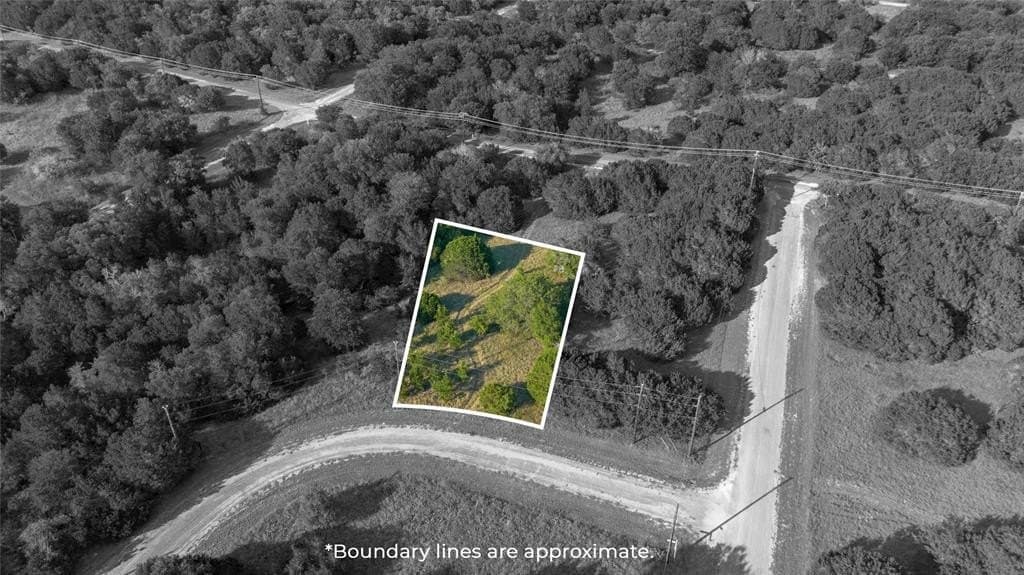 0.3 acres in Hill County