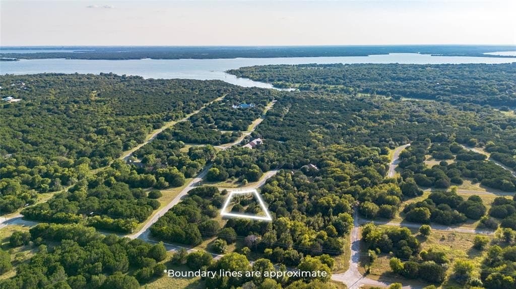 0.3 acres in Hill County gallery image 3