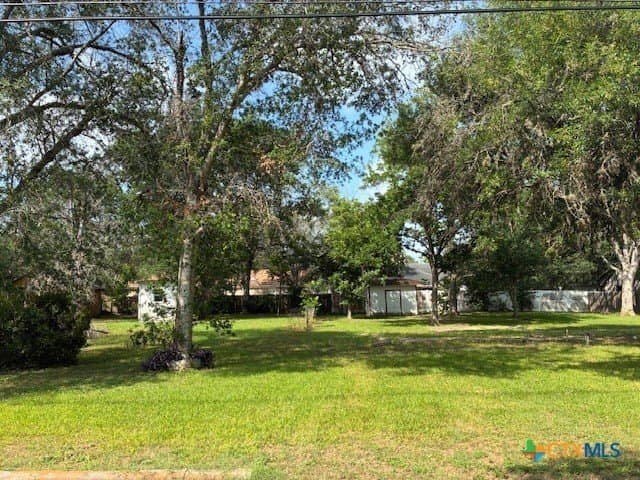 0.5 acres in Lavaca County - photo 2