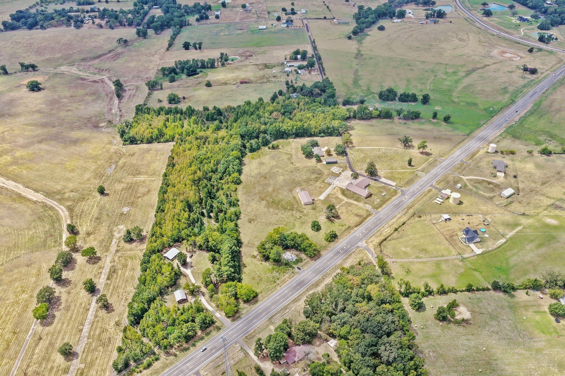 7.55 acres in Titus County - photo 4