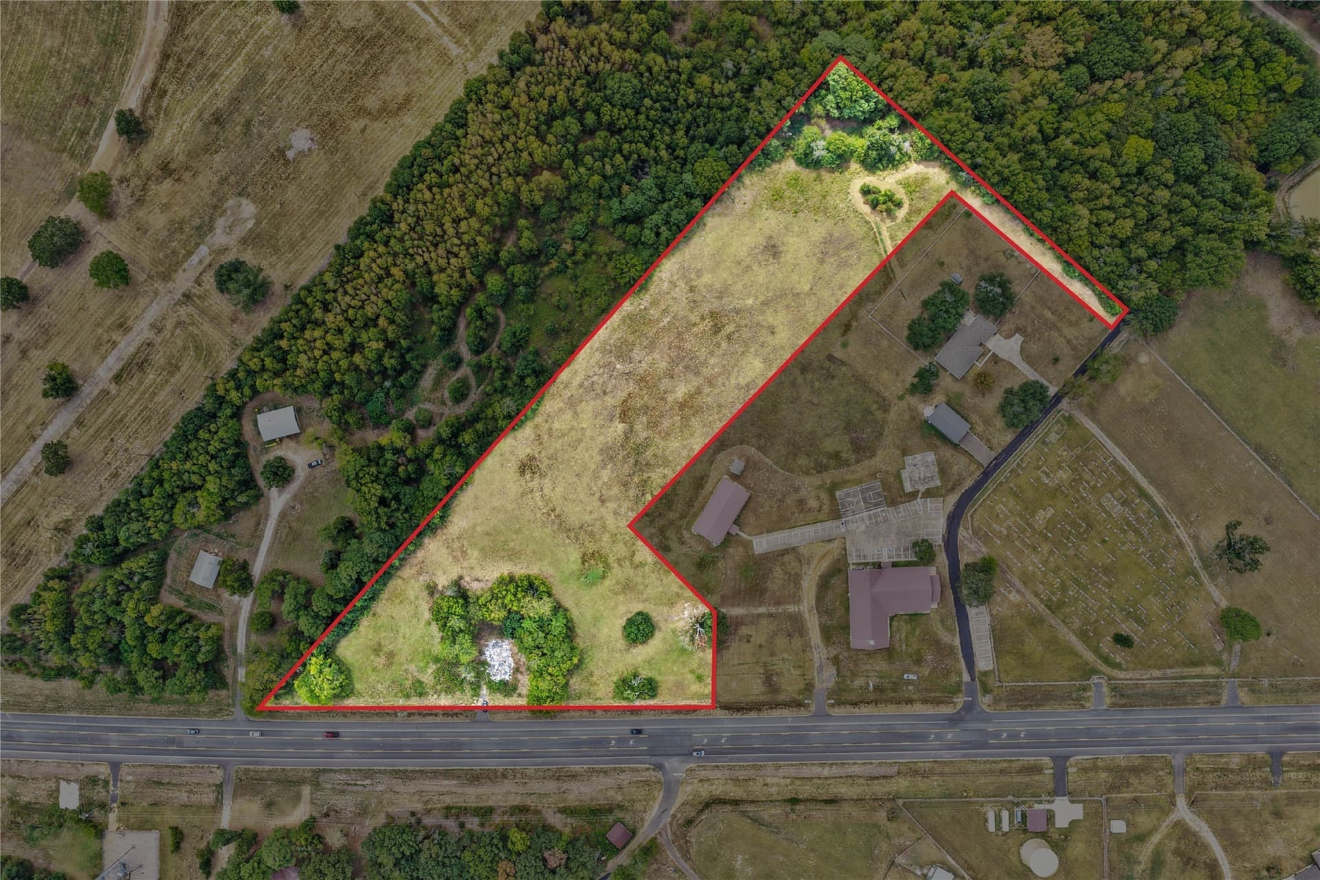 7.55 acres in Titus County