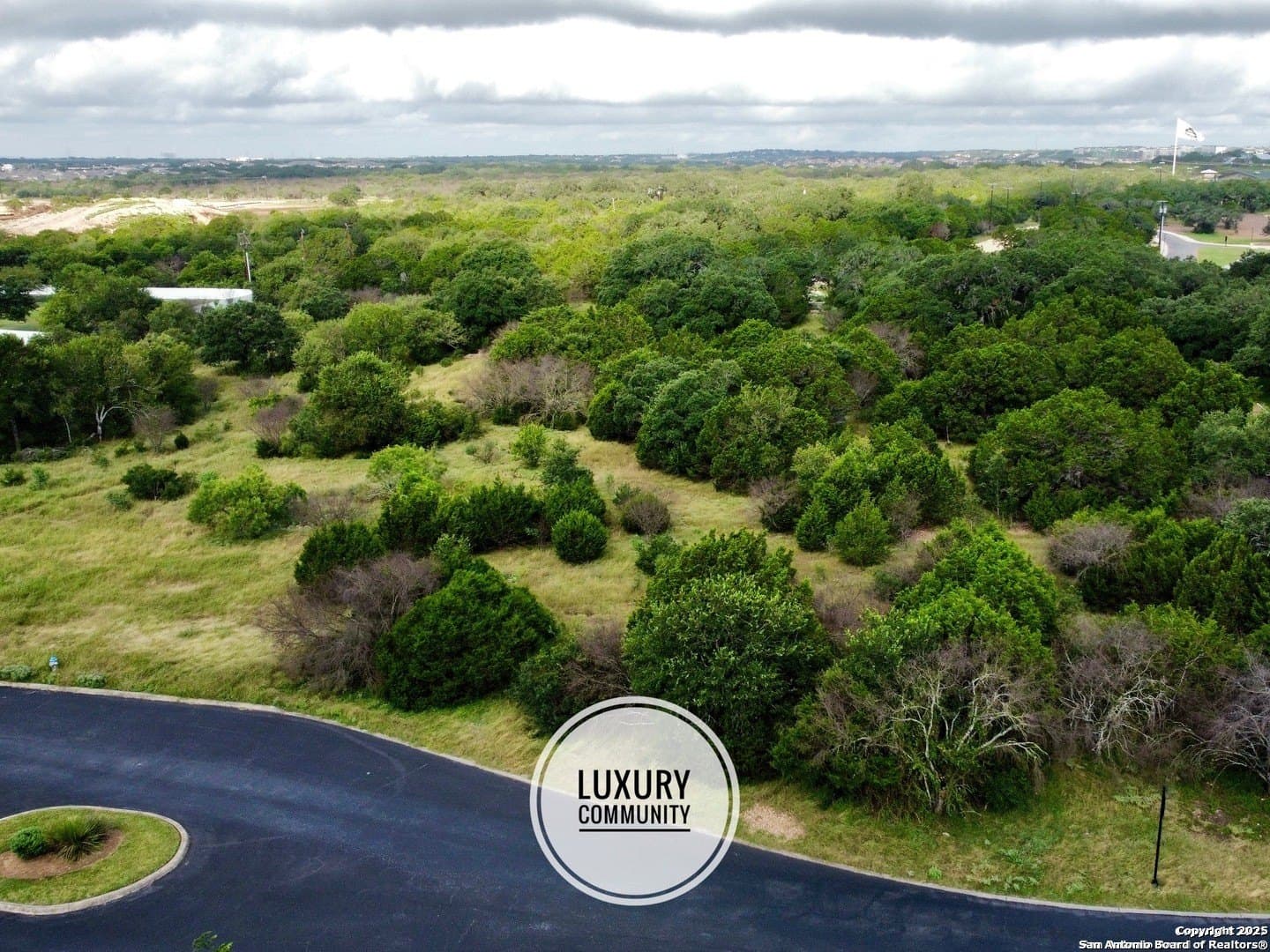 1.76 acres in Bexar County gallery image 4