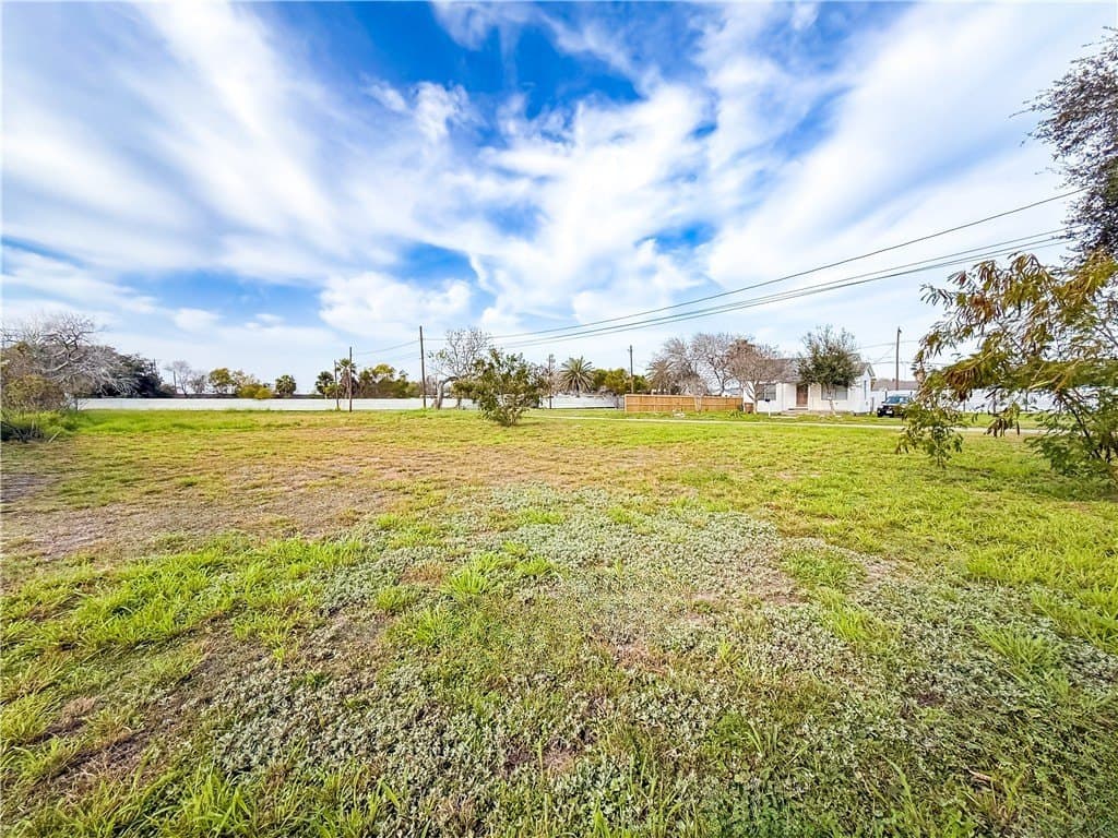 0.13 acres in Nueces County - photo 6