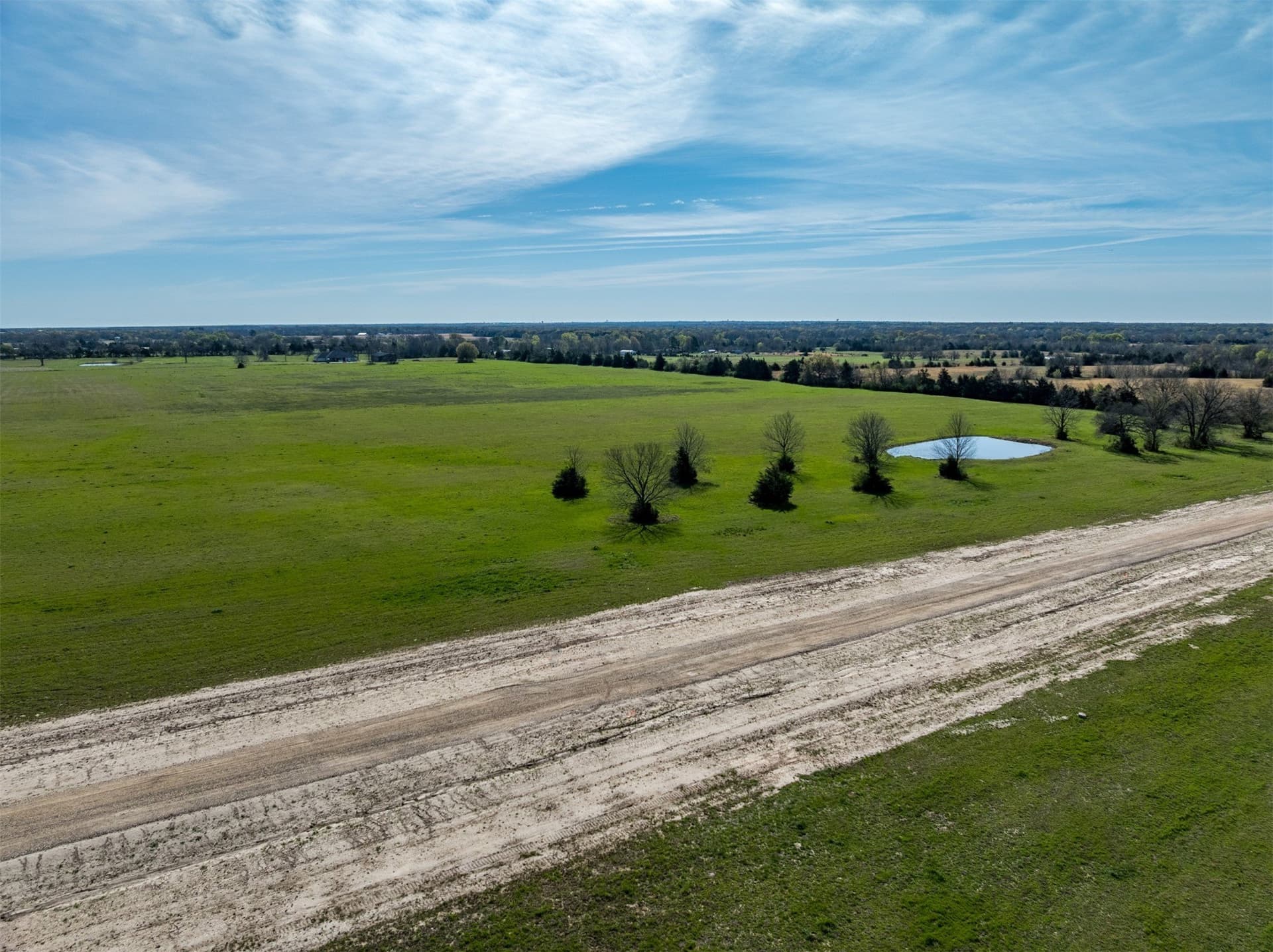 1 acres in Lamar County gallery image 2