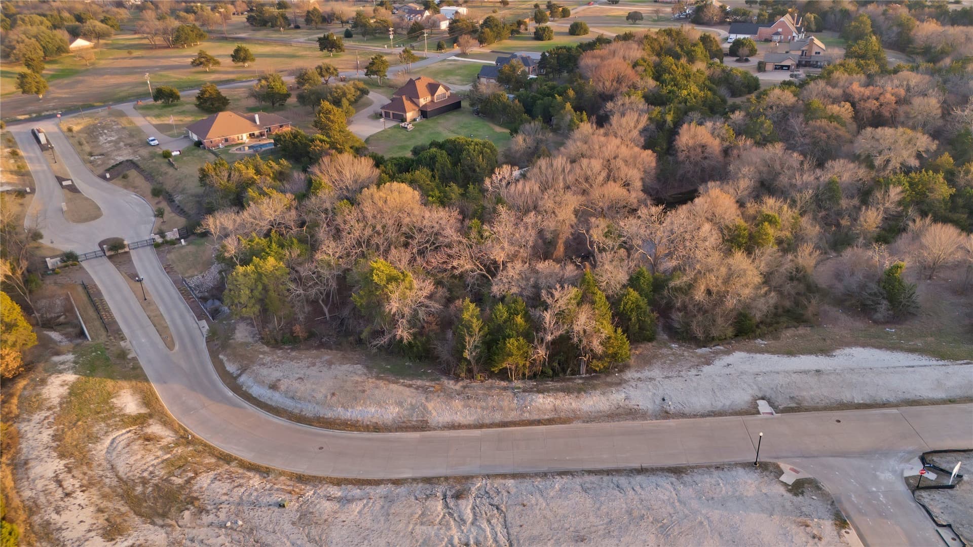 0.69 acres in Ellis County gallery image 2