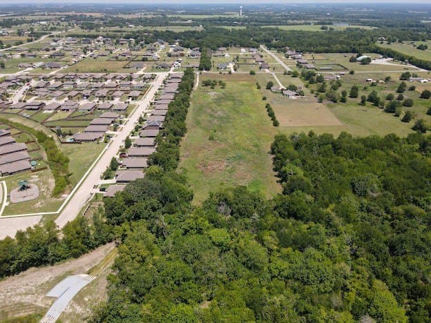 9.57 acres in Collin County gallery image 4