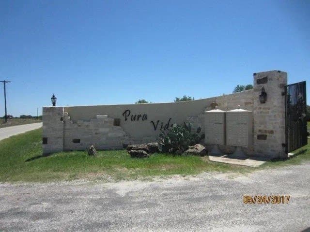 1.55 acres in Victoria County gallery image 2