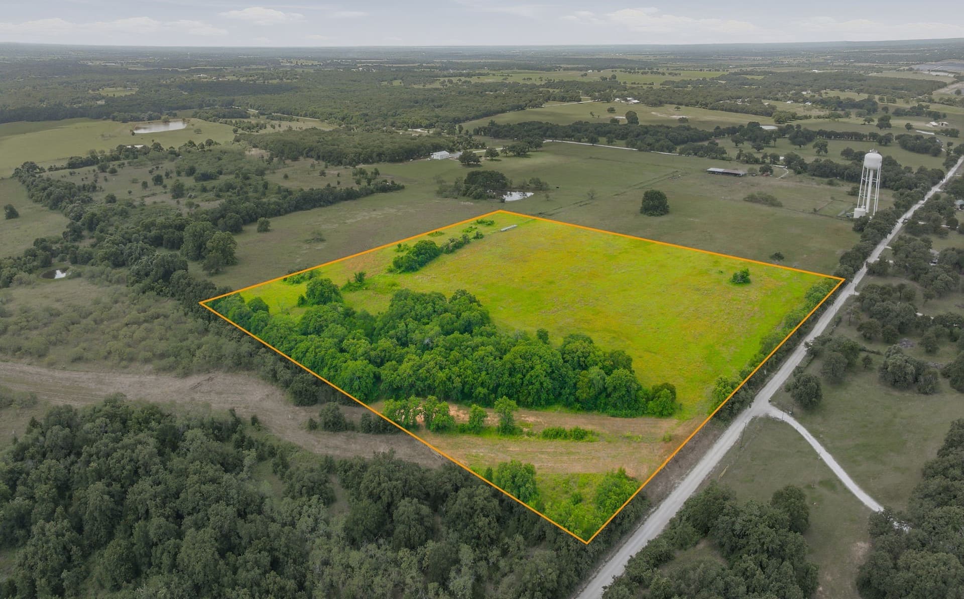 14 acres in Hill County
