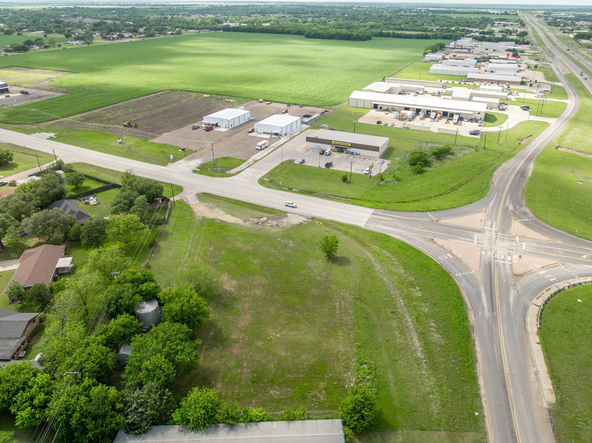 0.95 acres in McLennan County - photo 9