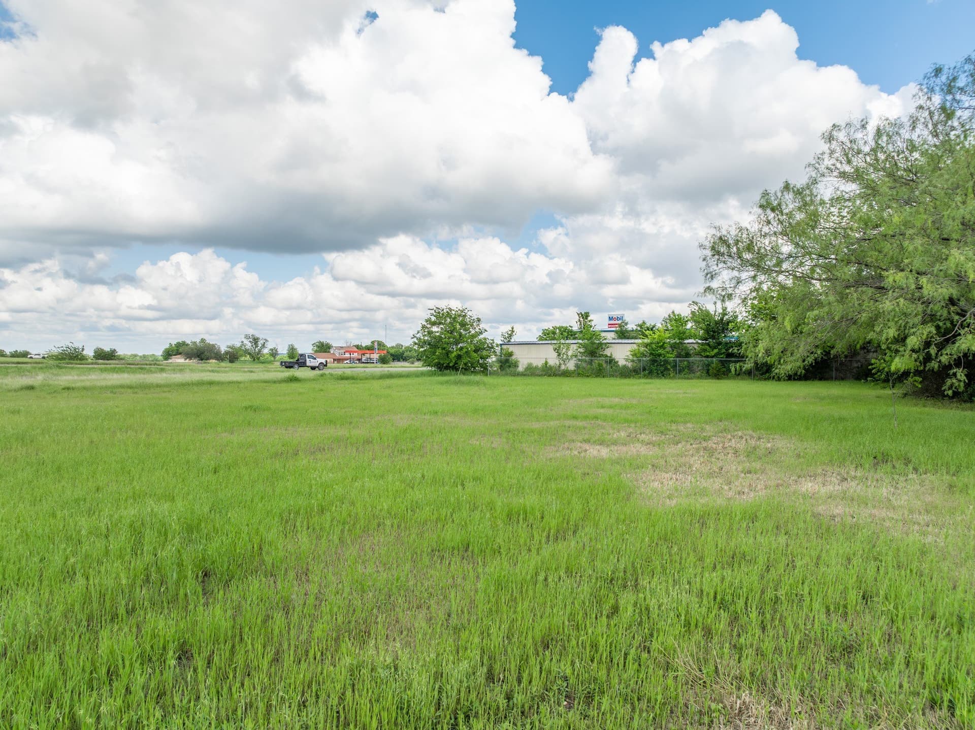 0.95 acres in McLennan County - photo 13
