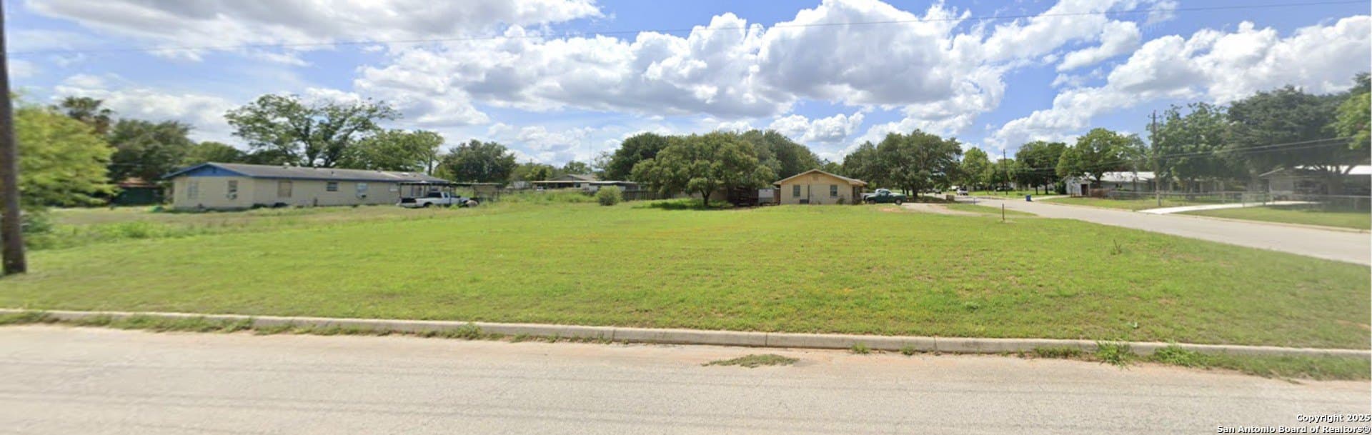 0.29 acres in Frio County gallery image 2