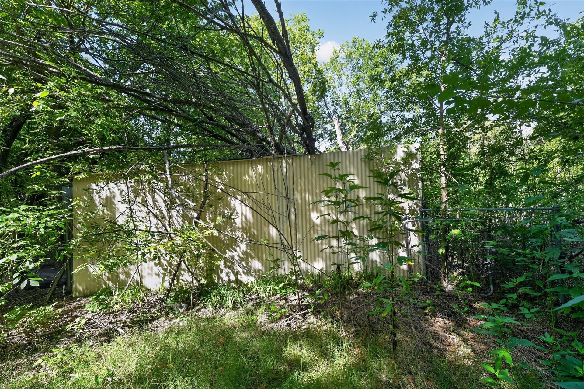 0.37 acres in Navarro County - photo 8