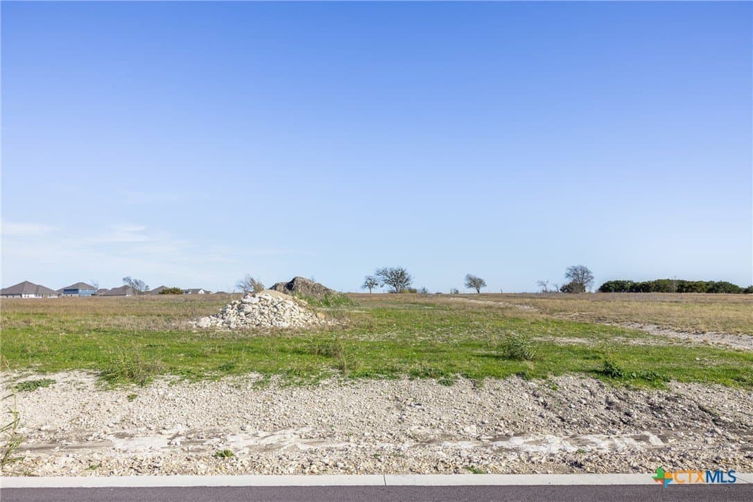 0.82 acres in Bell County - photo 9