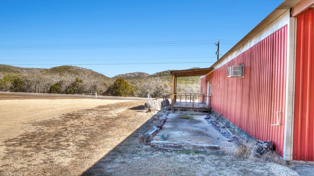 10 acres in Uvalde County - photo 6