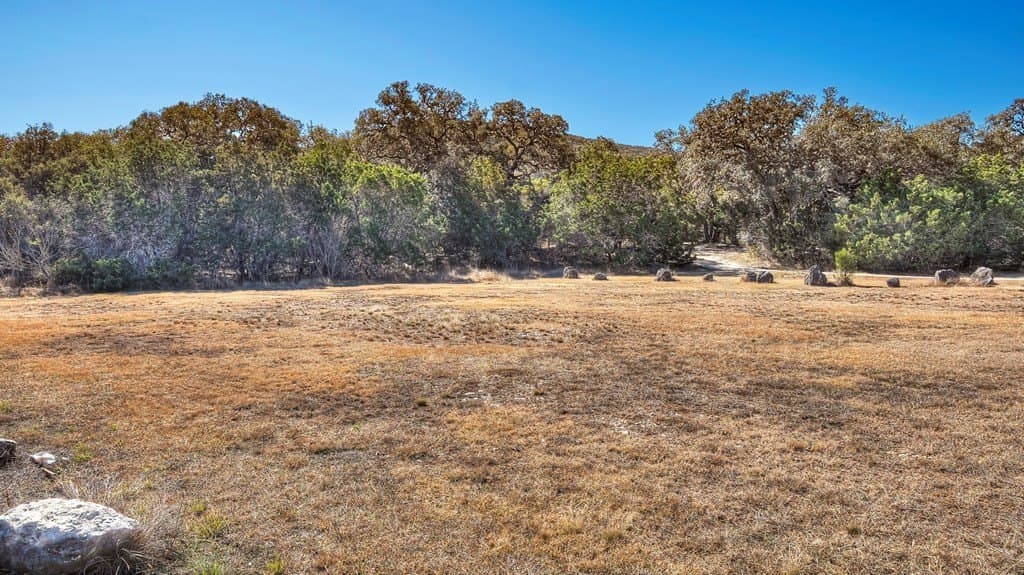 10 acres in Uvalde County - photo 67