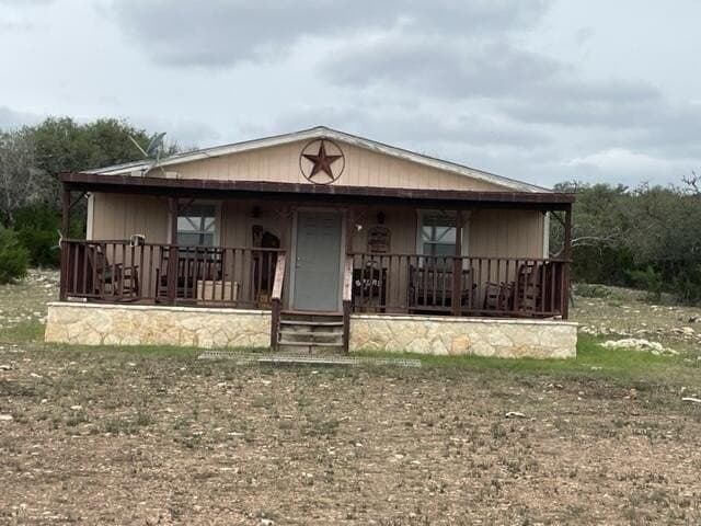 144 acres in Edwards County