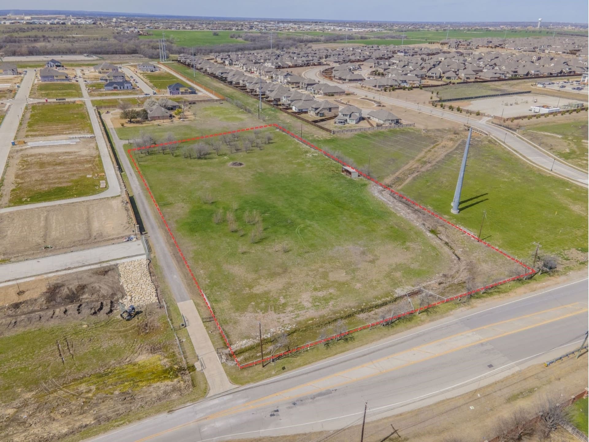4.38 acres in Tarrant County