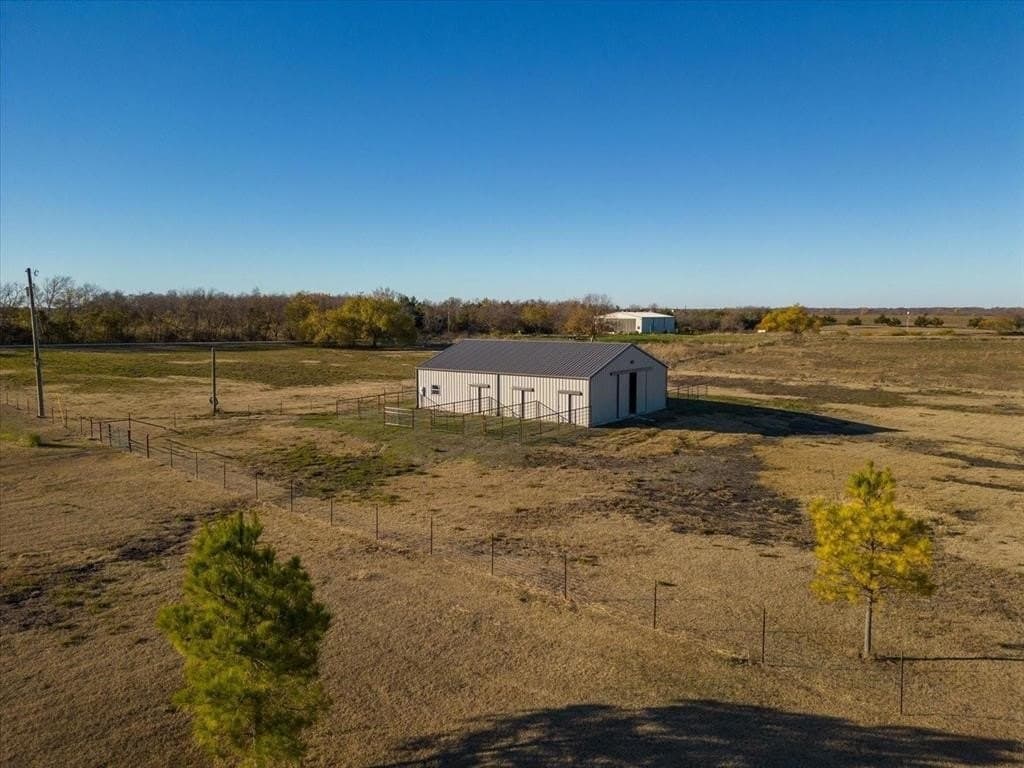 77.02 acres in Hunt County - photo 14