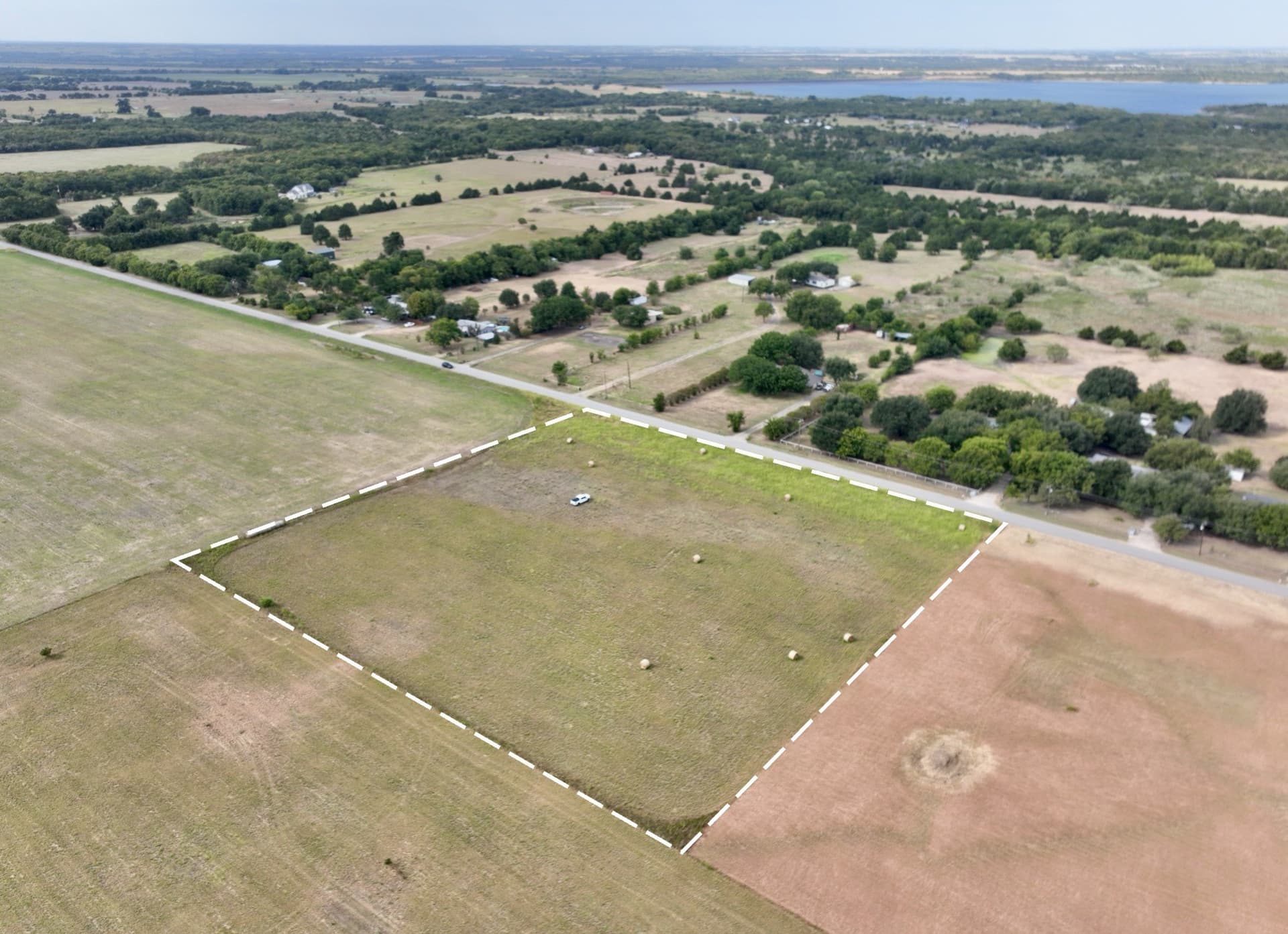 5.34 acres in Ellis County - photo 4