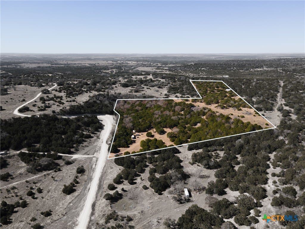 10.77 acres in Lampasas County gallery image 3