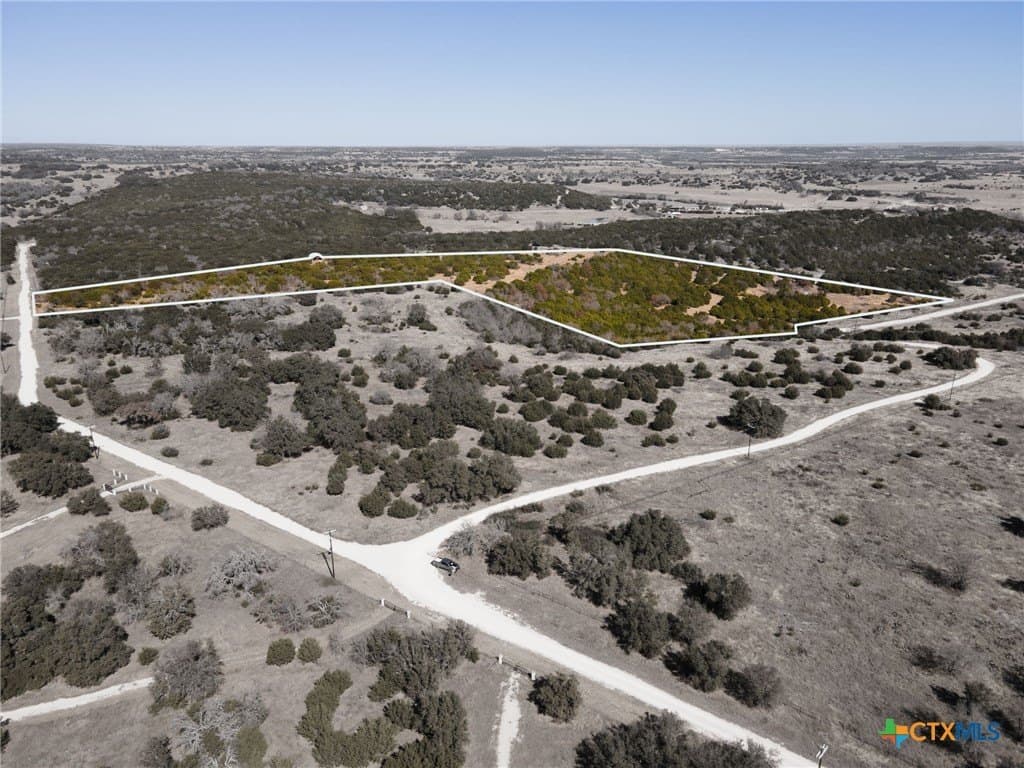 10.77 acres in Lampasas County gallery image 4