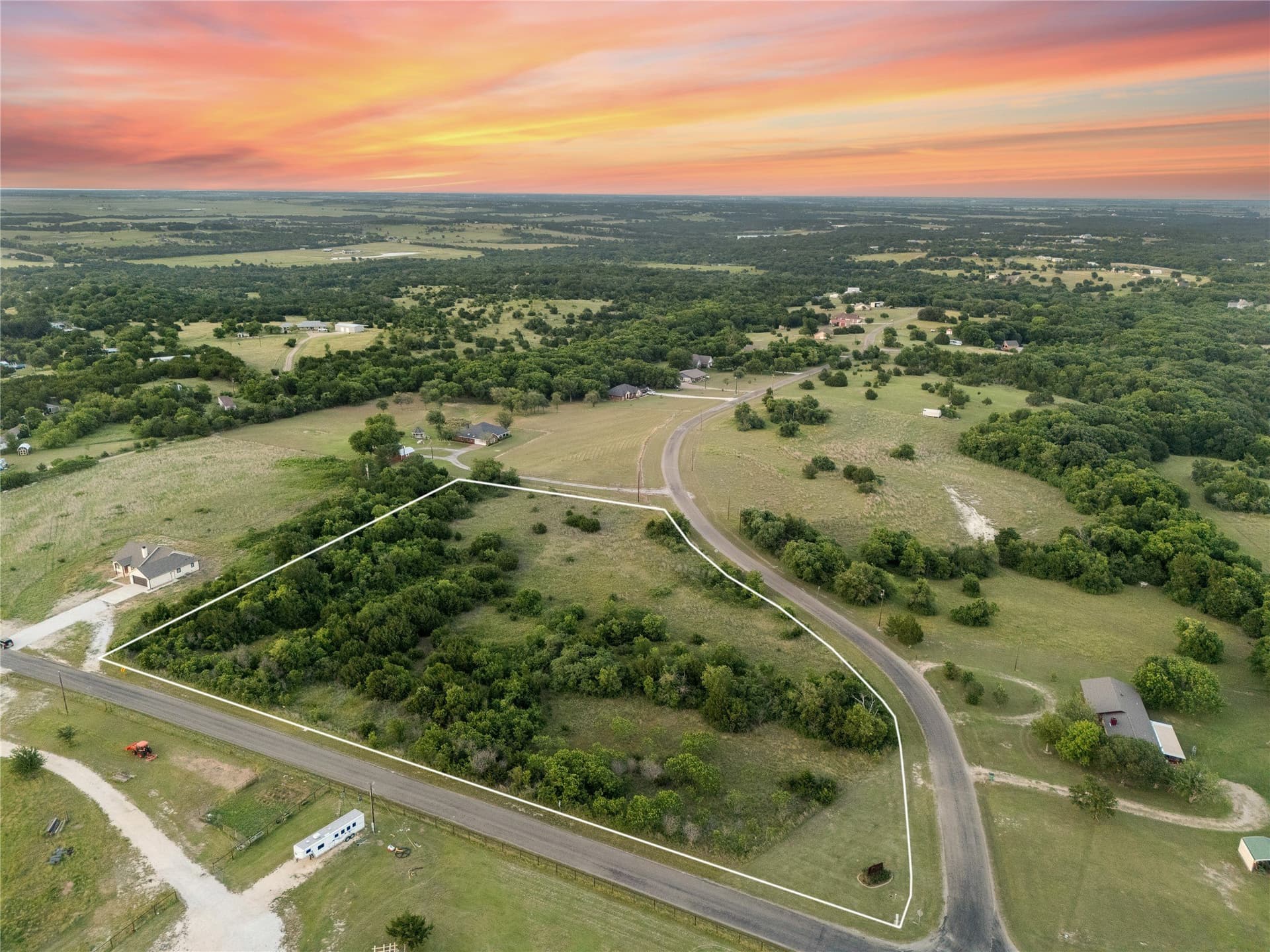 4.65 acres in McLennan County - photo 2