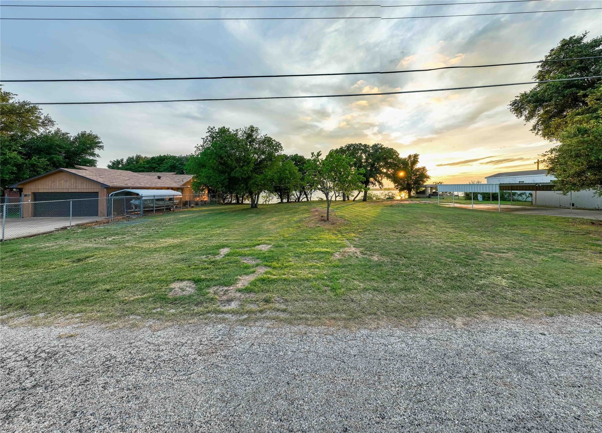 0.92 acres in Stephens County - photo 8