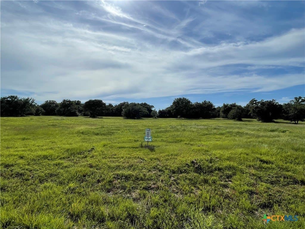 2.11 acres in Victoria County