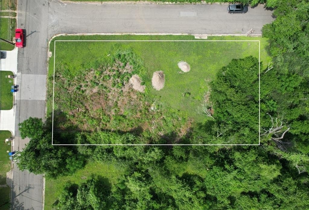 0.23 acres in McLennan County