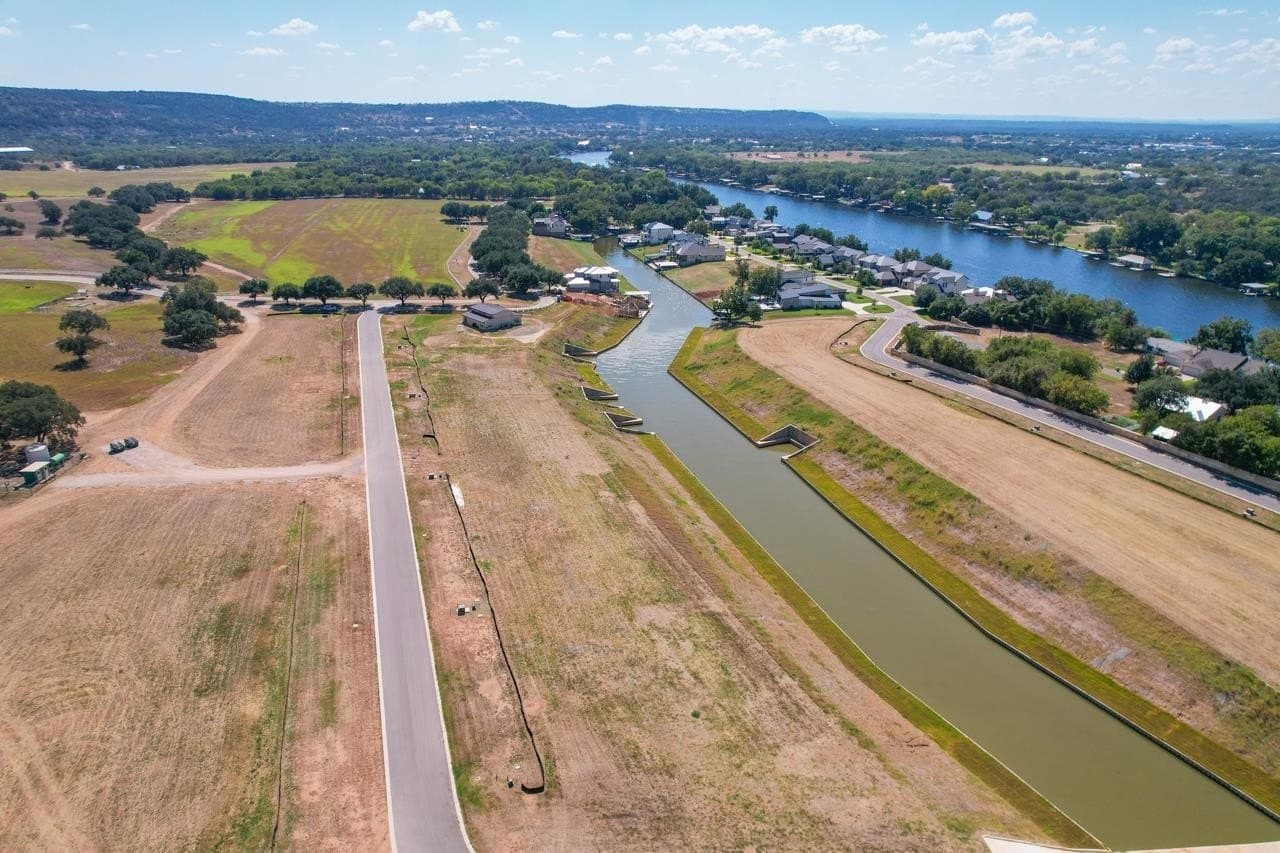 0.28 acres in Burnet County gallery image 4