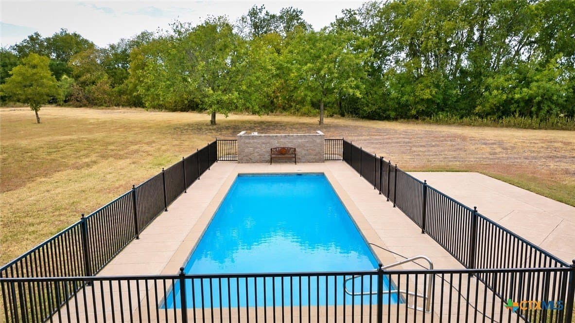 12.51 acres in McLennan County - photo 7