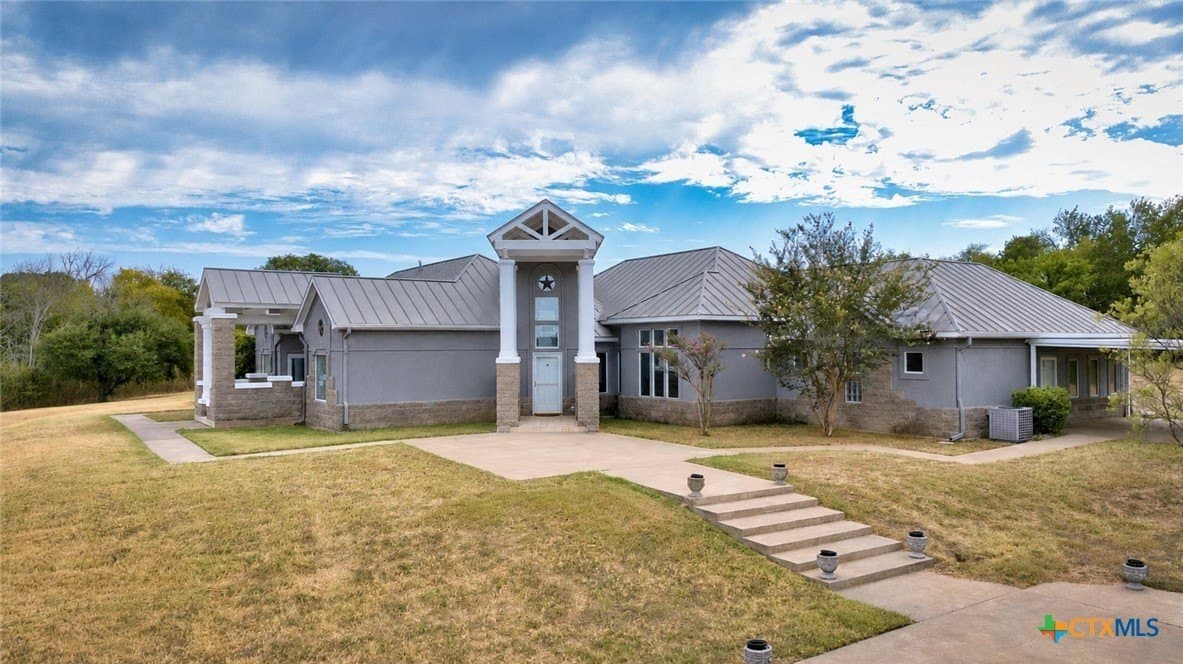 12.51 acres in McLennan County - photo 5