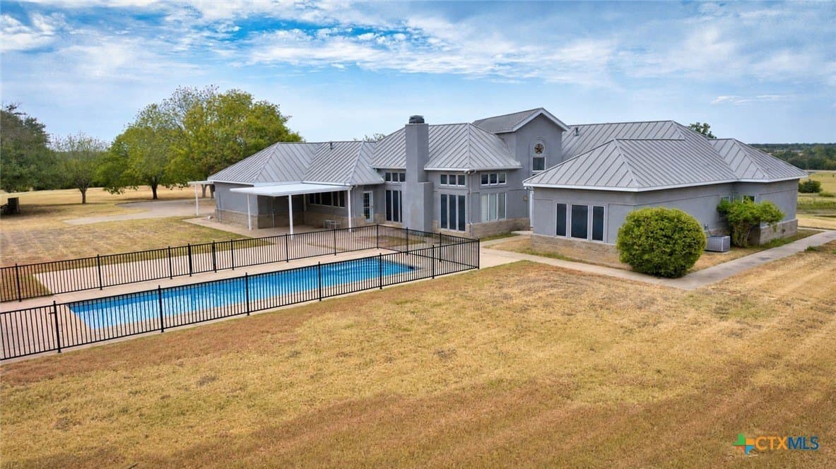 12.51 acres in McLennan County - photo 8