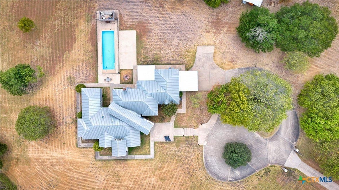 12.51 acres in McLennan County - photo 4