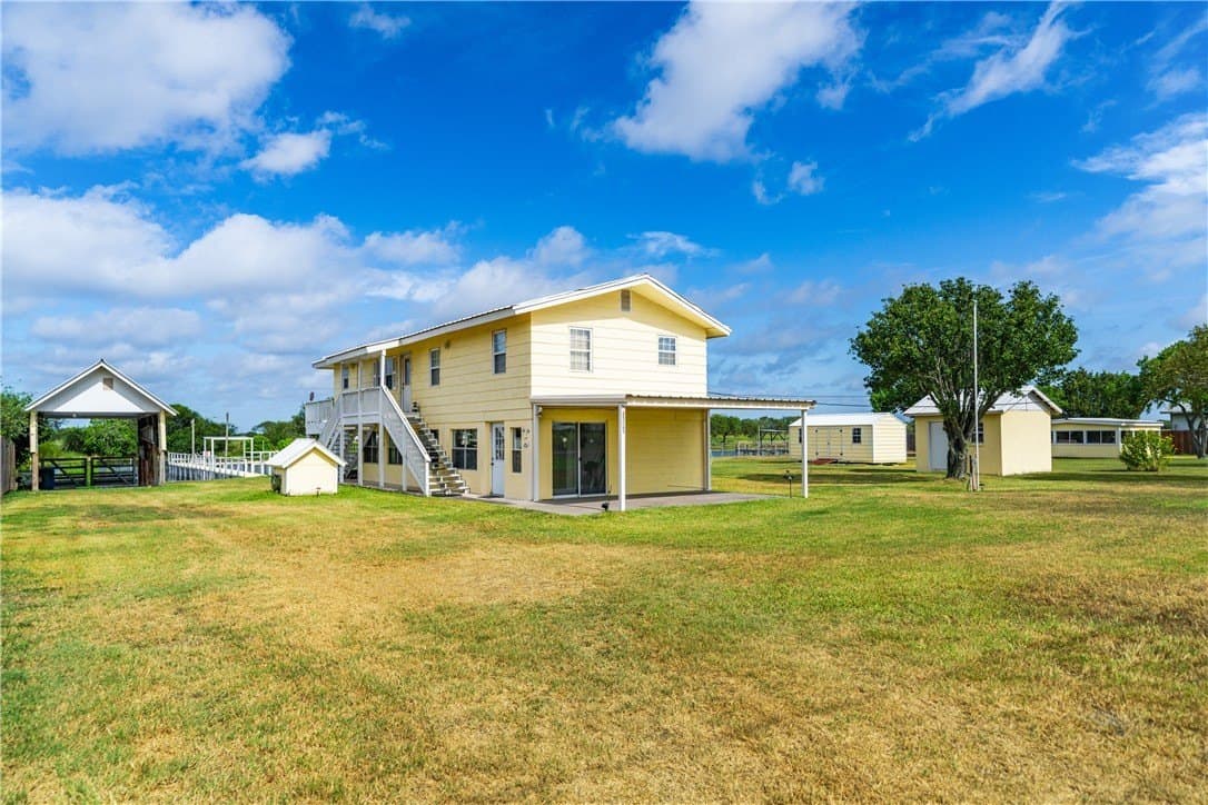 36,090 acres in San Patricio County - photo 33