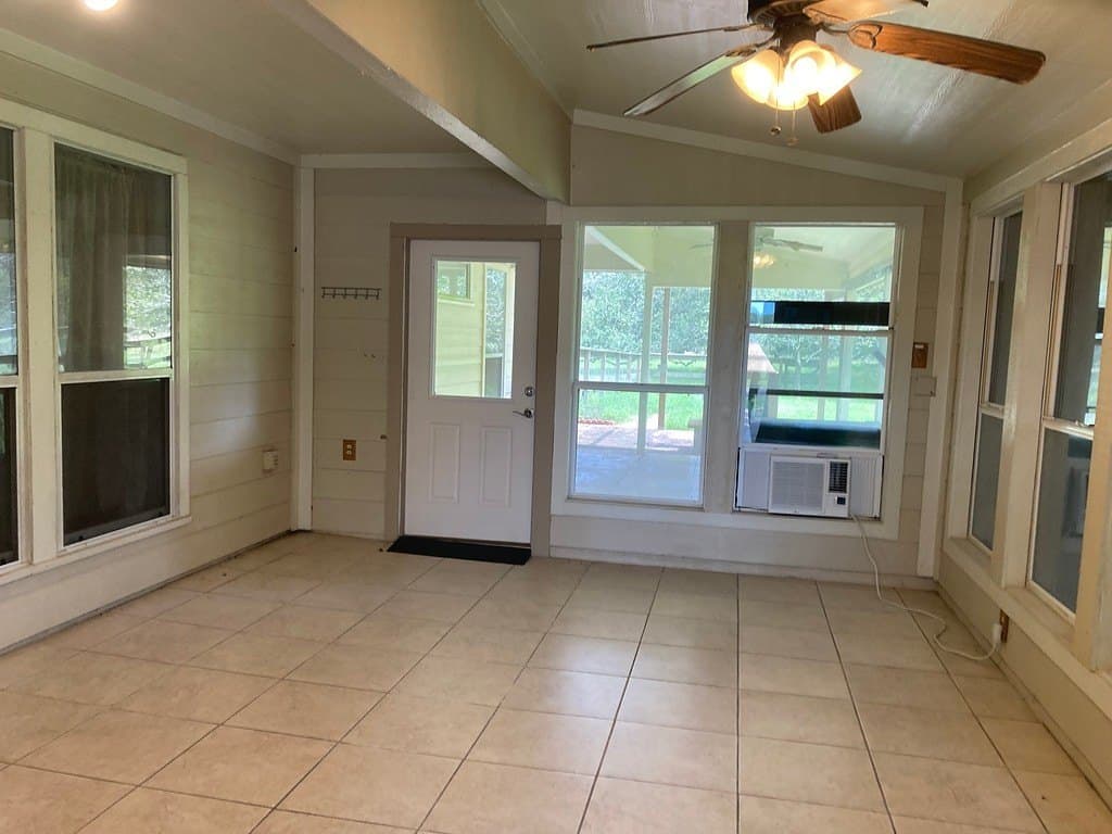 11.22 acres in Colorado County gallery image 3