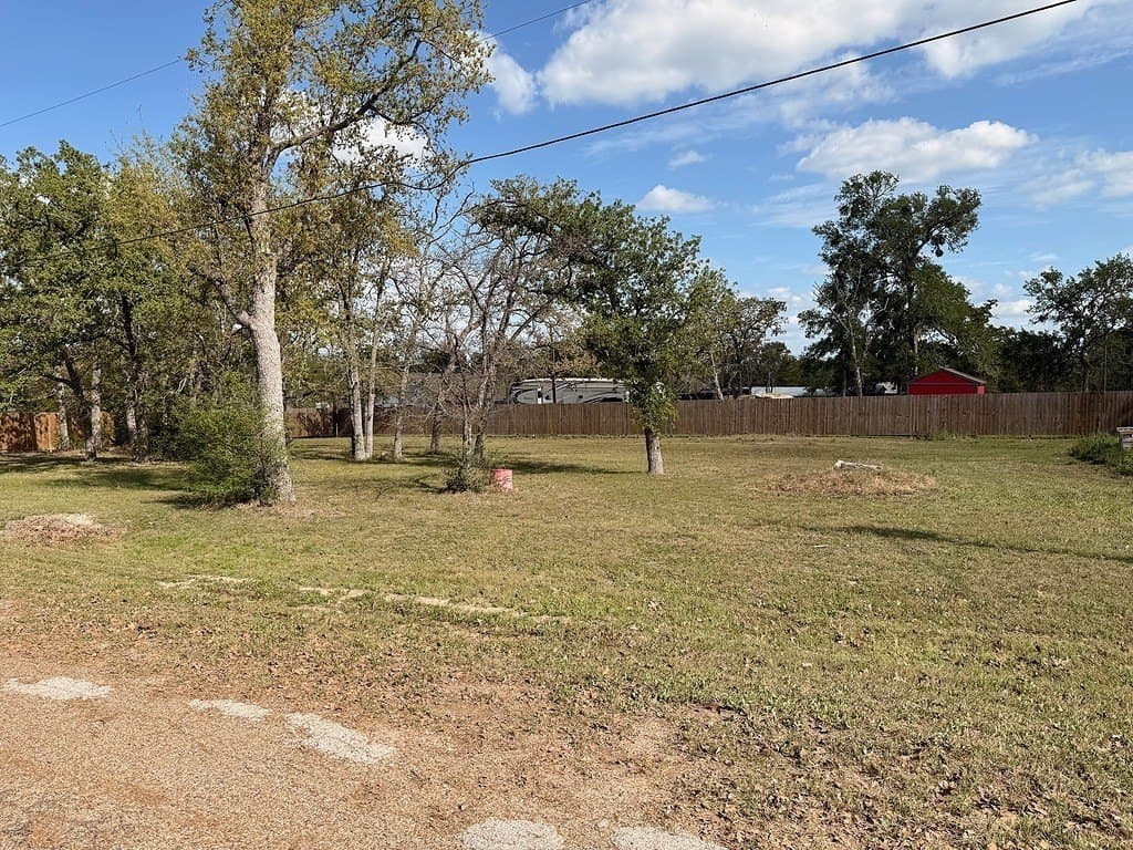 0.33 acres in Burleson County - photo 8