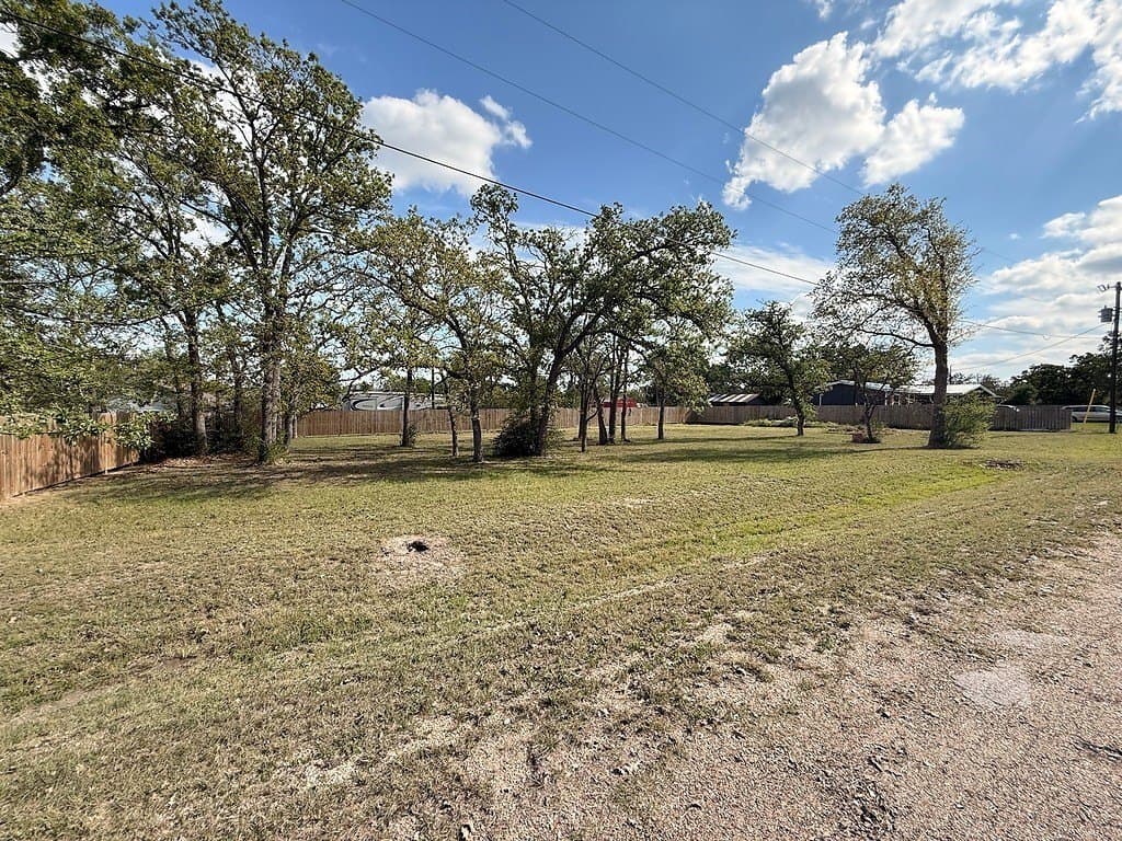 0.33 acres in Burleson County - photo 9