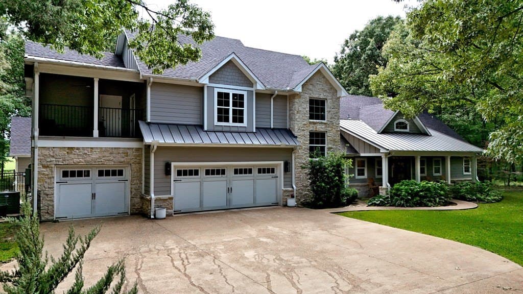 9.35 acres in Henderson County gallery image 2