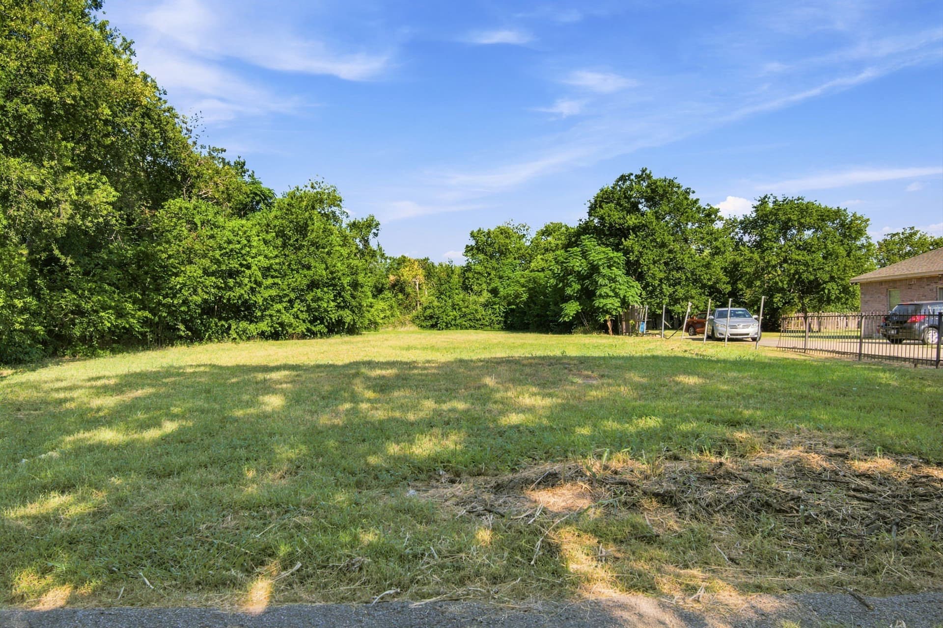 0.38 acres in Ellis County gallery image 2