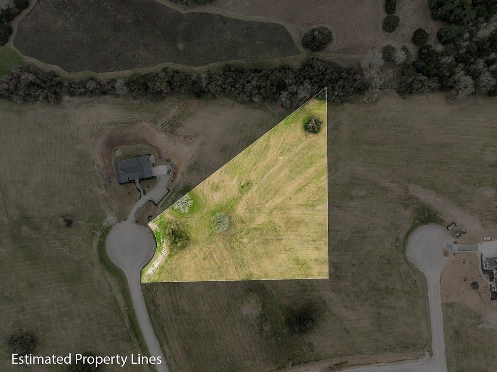 2 acres in Fayette County gallery image 3