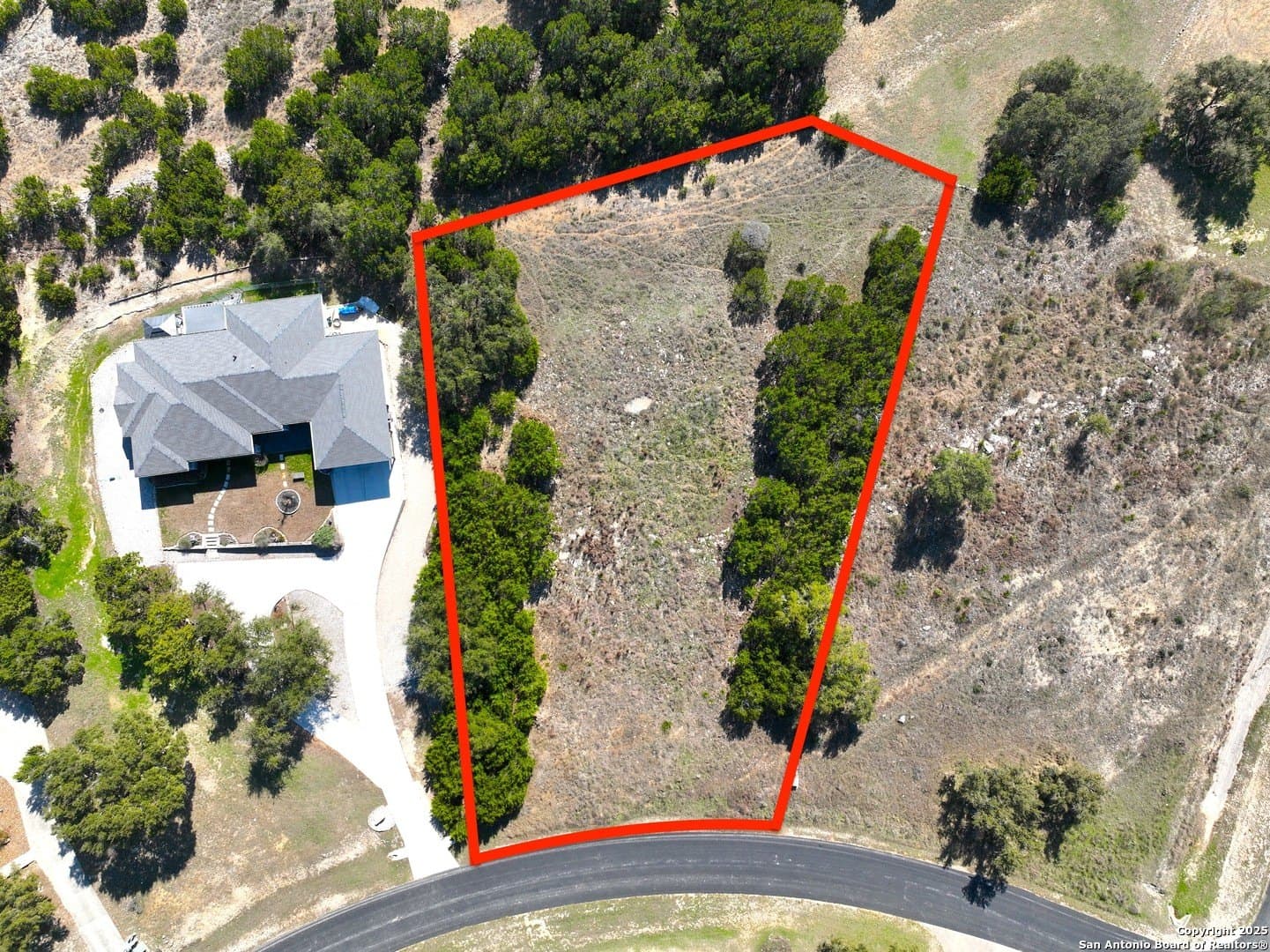 0.94 acres in Comal County gallery image 4