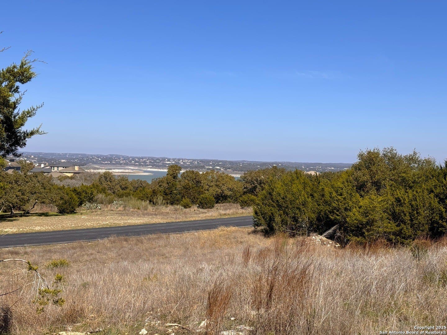 0.94 acres in Comal County - photo 17