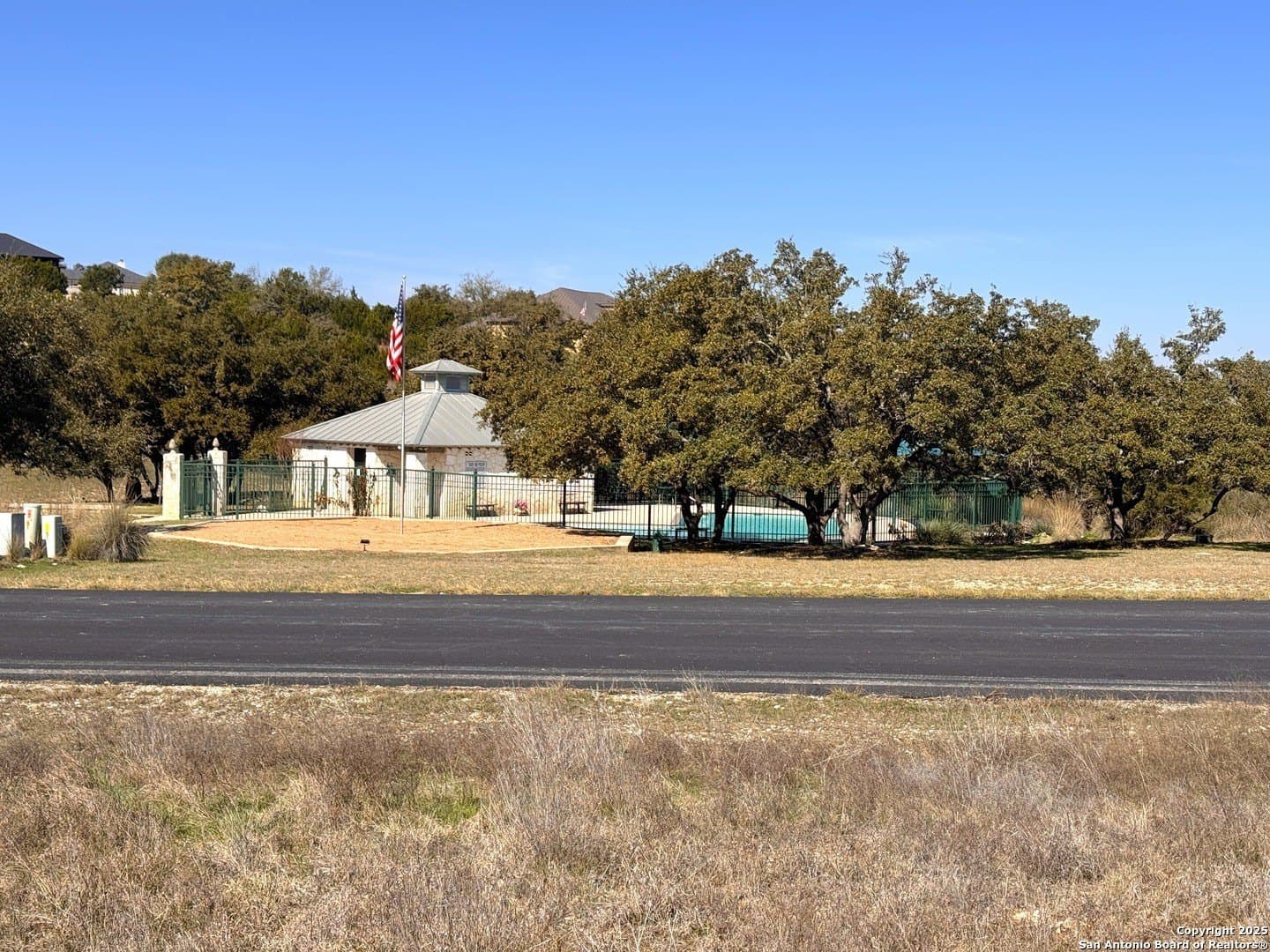 0.94 acres in Comal County - photo 13