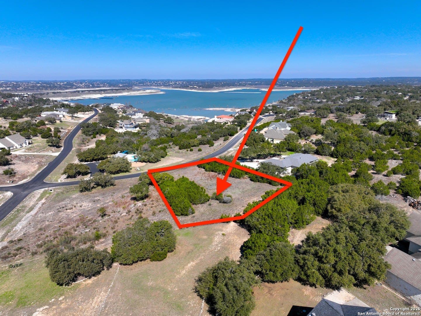 0.94 acres in Comal County