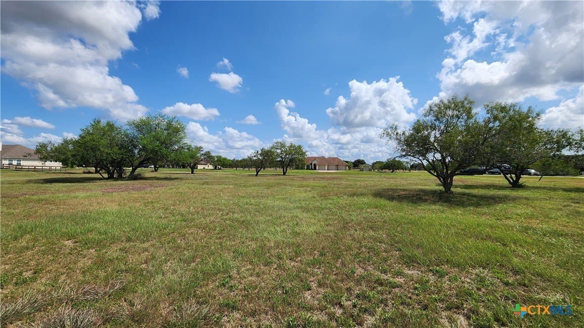 1.5 acres in Victoria County - photo 15
