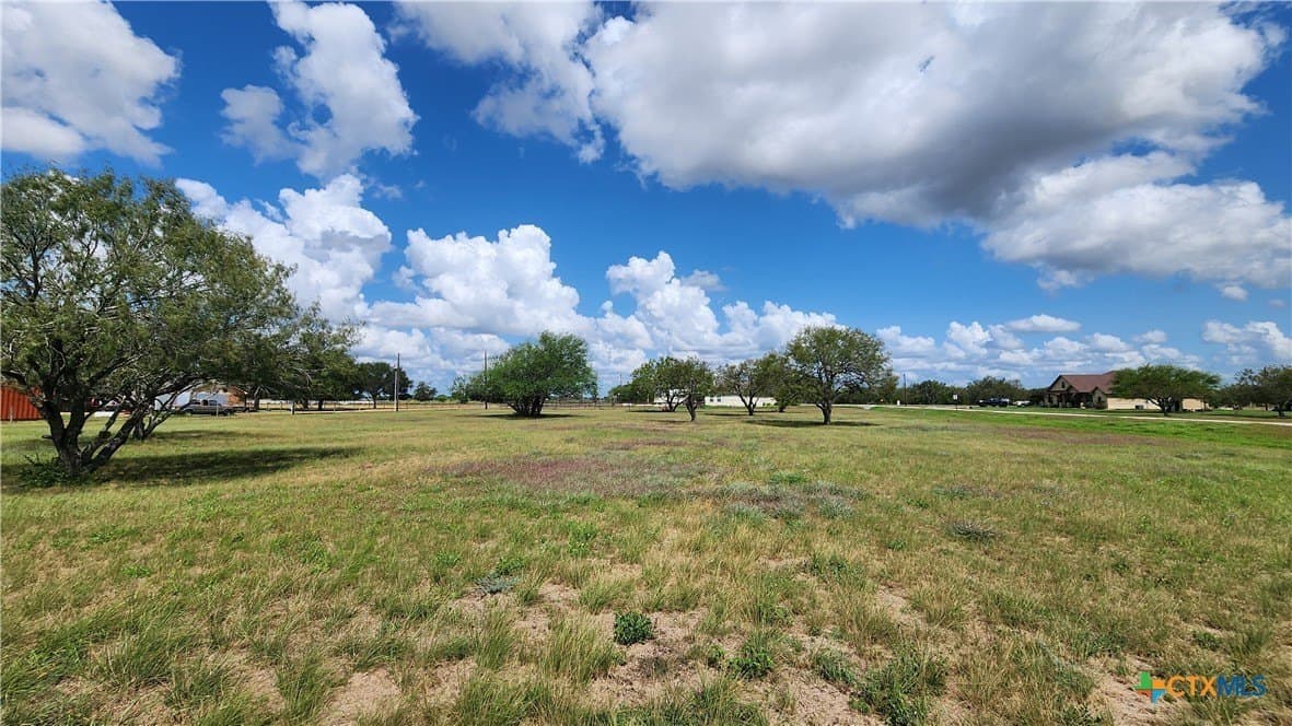 1.5 acres in Victoria County - photo 22
