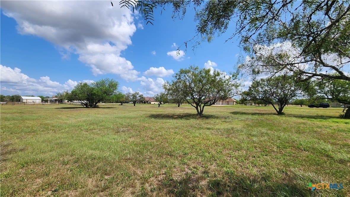 1.5 acres in Victoria County - photo 18